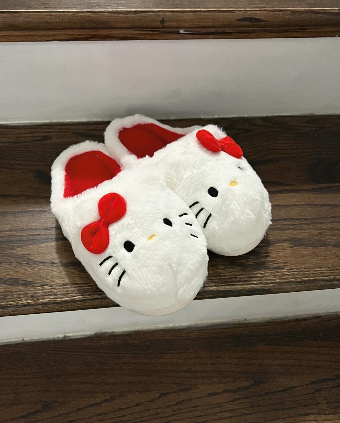 hello kitty non slip slippers